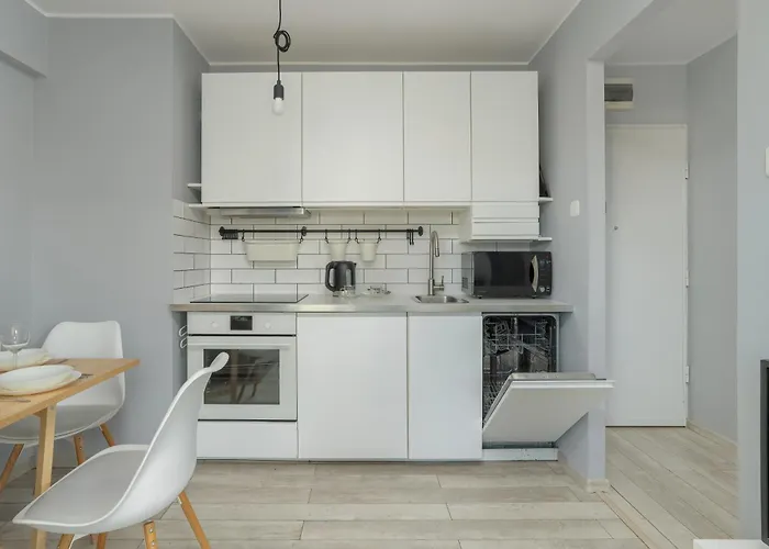 Stylish Near Hala Arena By Renters *