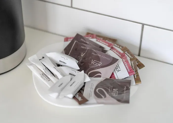 Stylish Near Hala Arena By Renters Apartamento *