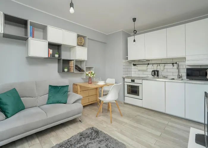 Apartment Stylish Near Hala Arena By Renters *